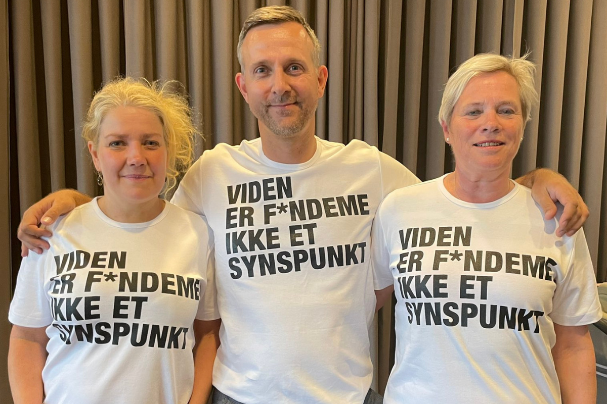På billedet: DM’s formand Camilla Gregersen, Jakob Brandt, direktør i SMV Danmark og Gertrud Knudsen formand for JA.