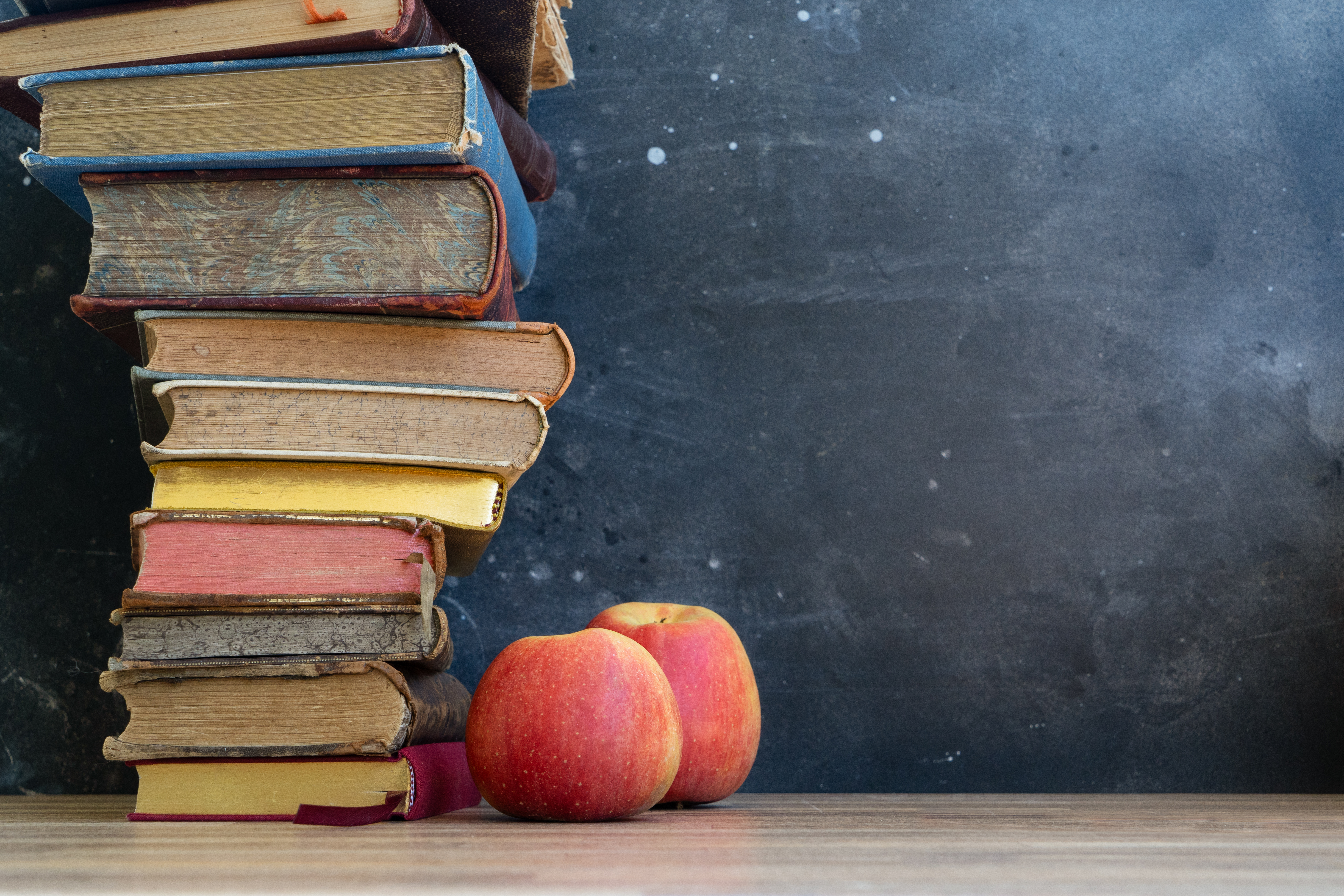 Bøger og æbler