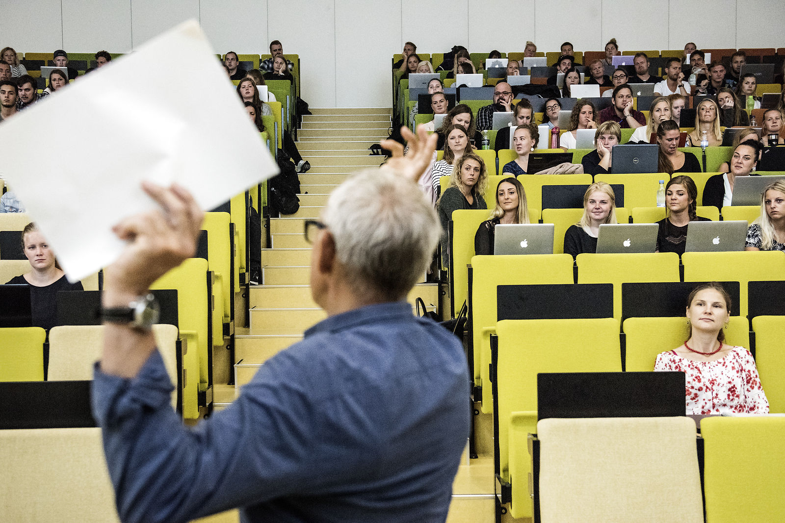 Pædagogstuderende bliver undervist