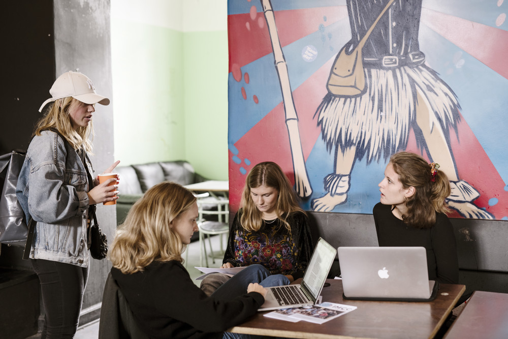 Kvindelige studerende på KU