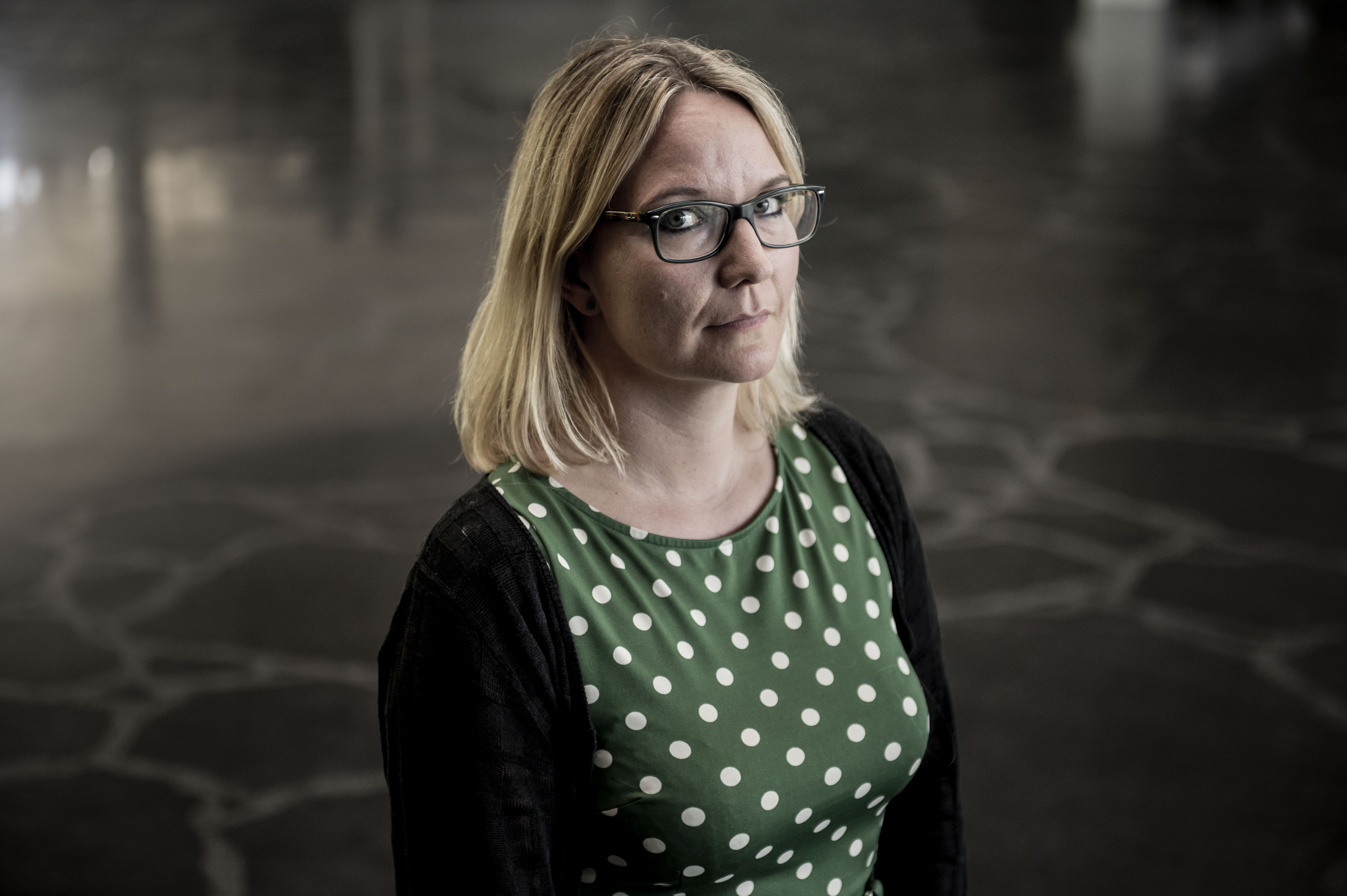 Sara Louise Muhr, sexchikane 