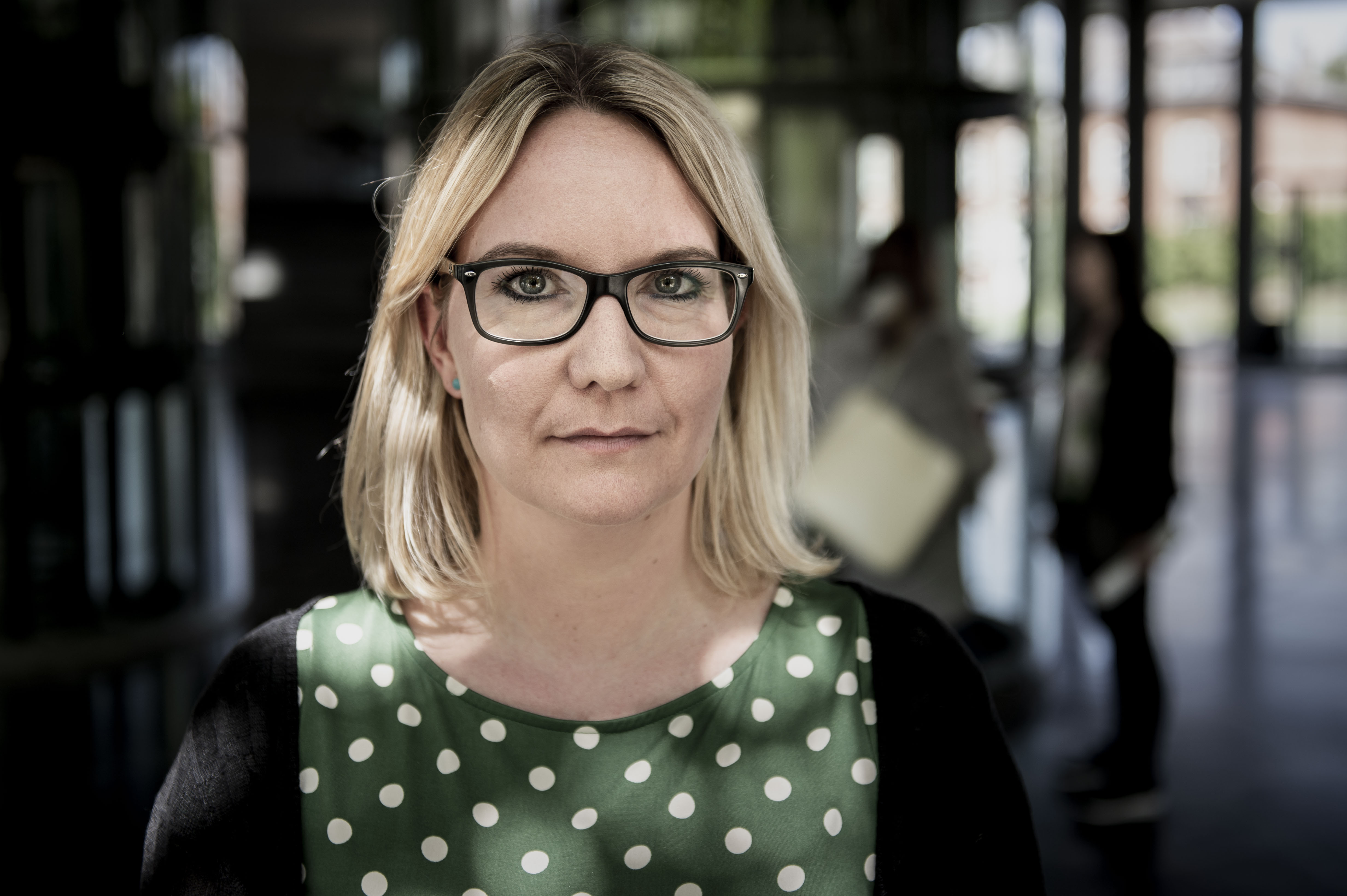 Sara Louise Muhr, sexchikane på universiteter