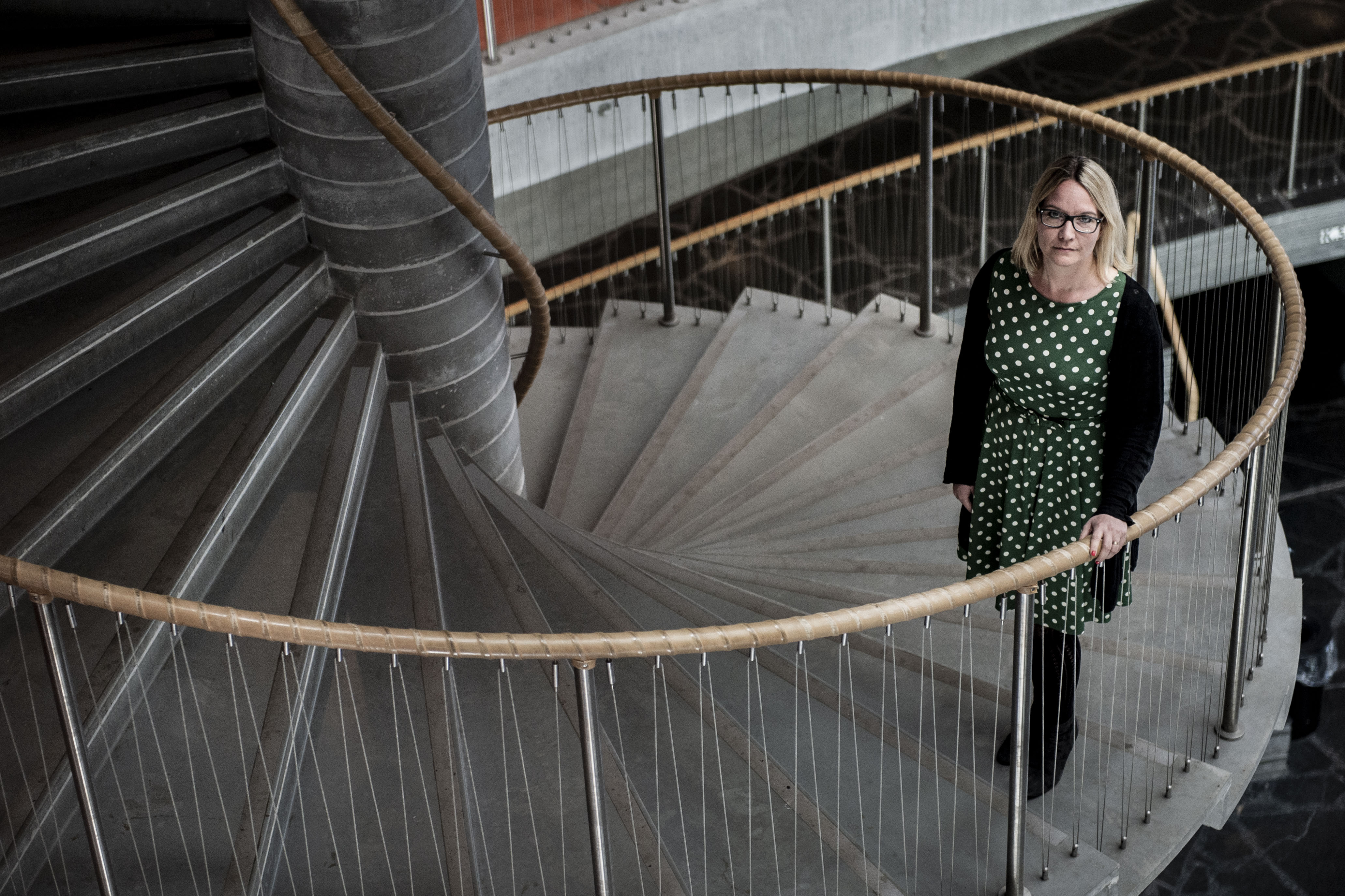 Sara Louise Muhr, sexchikane, universiteter