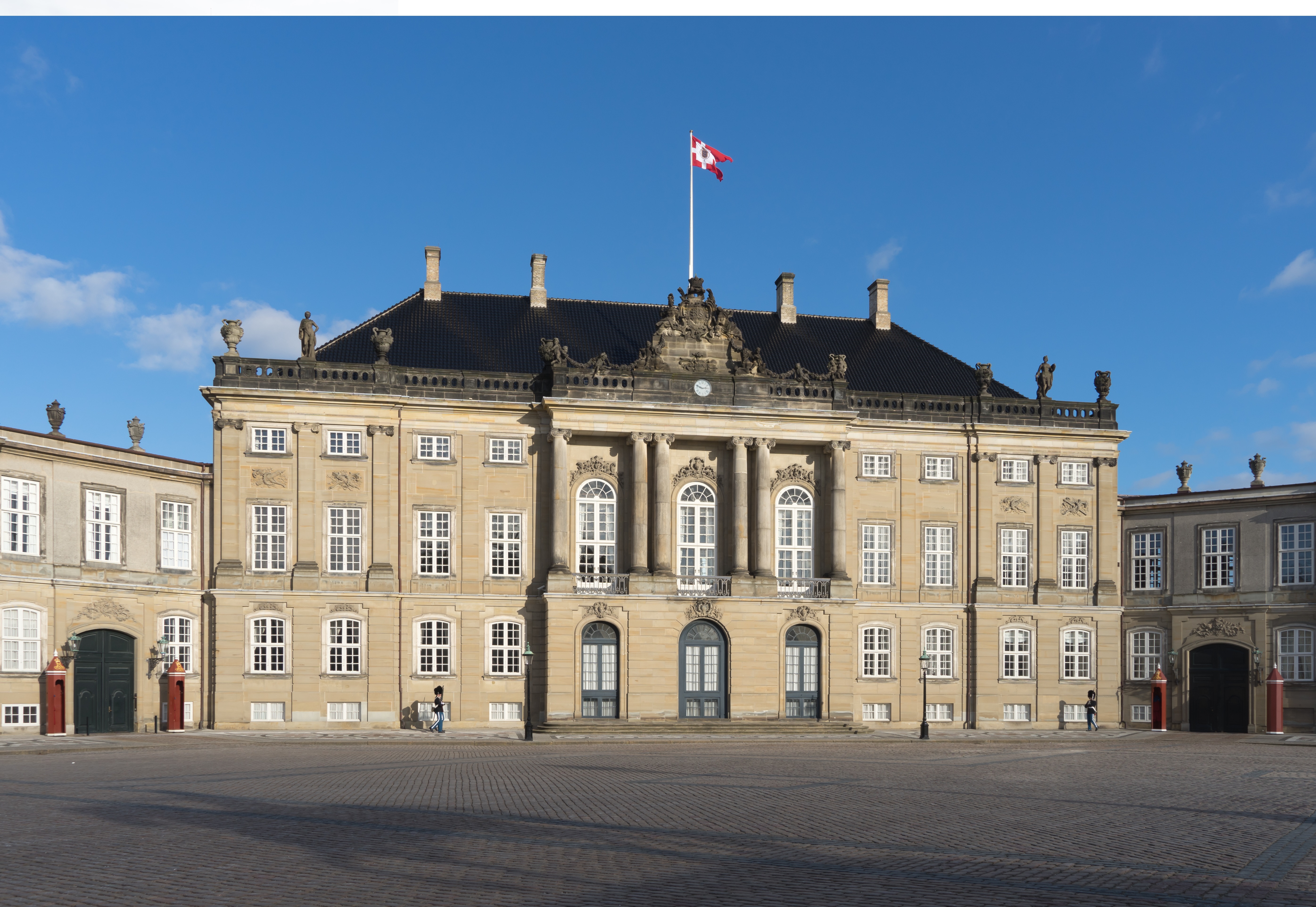 Kongernes samling amalienborgmuseet økonomi løn corona nedgang