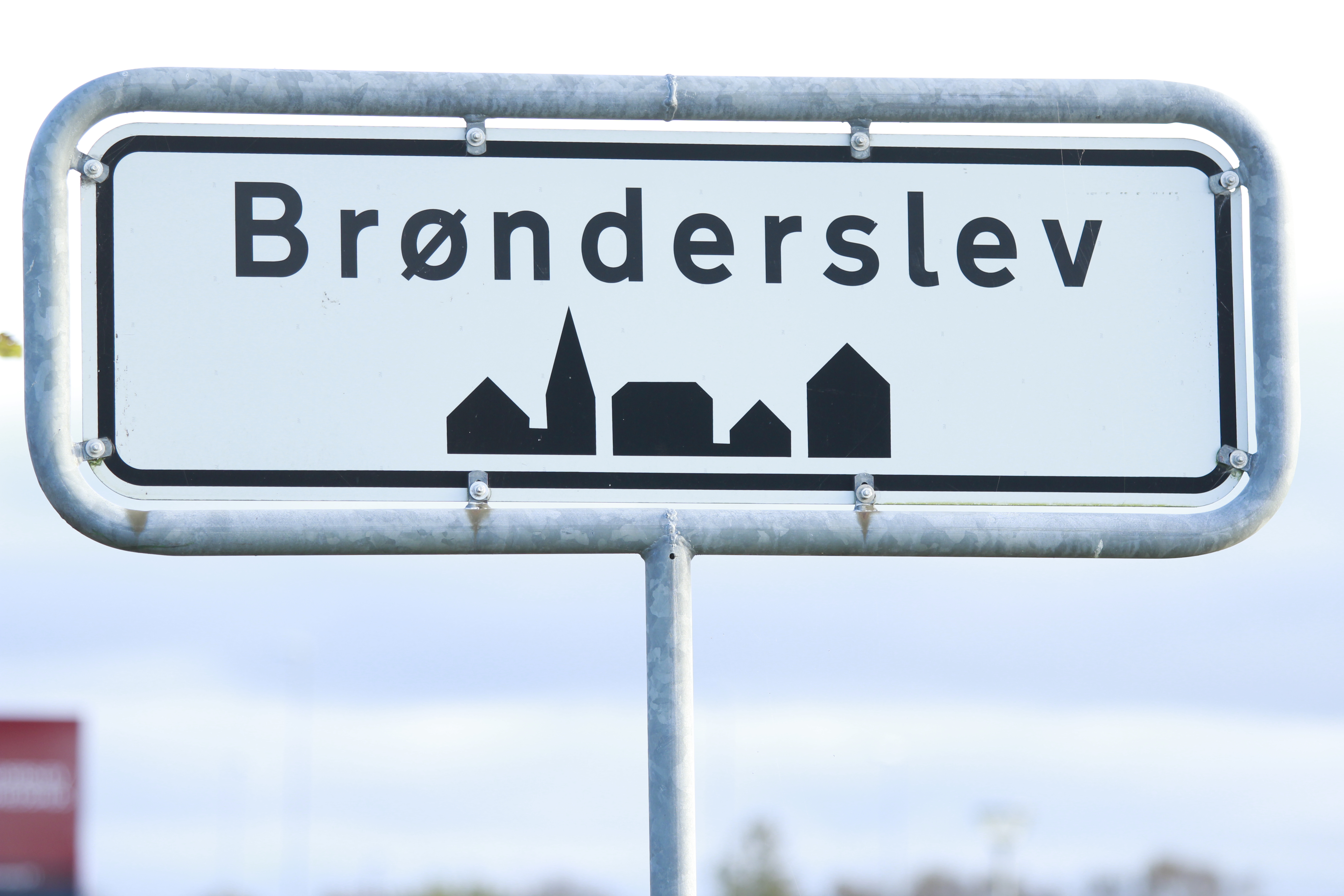 Brønderlev byskilt