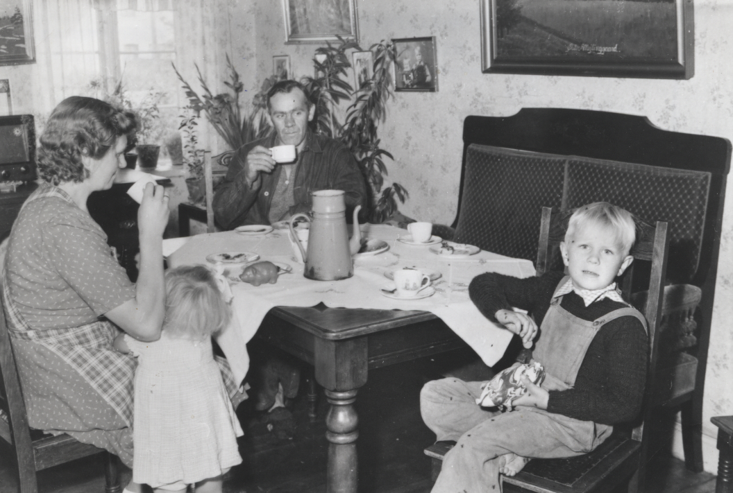 Foto af bønder, der drikker kaffe