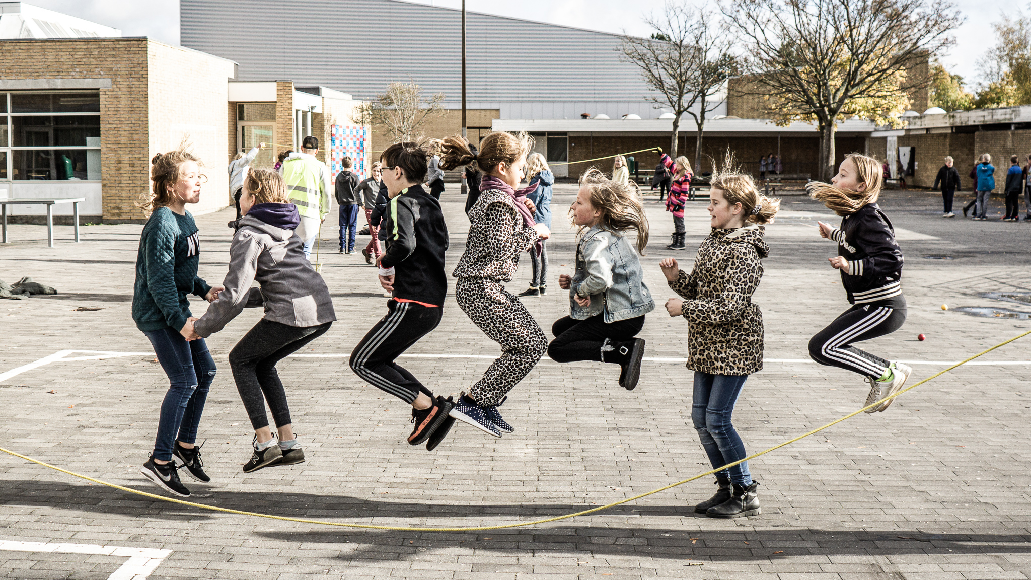 Børn i skolegården