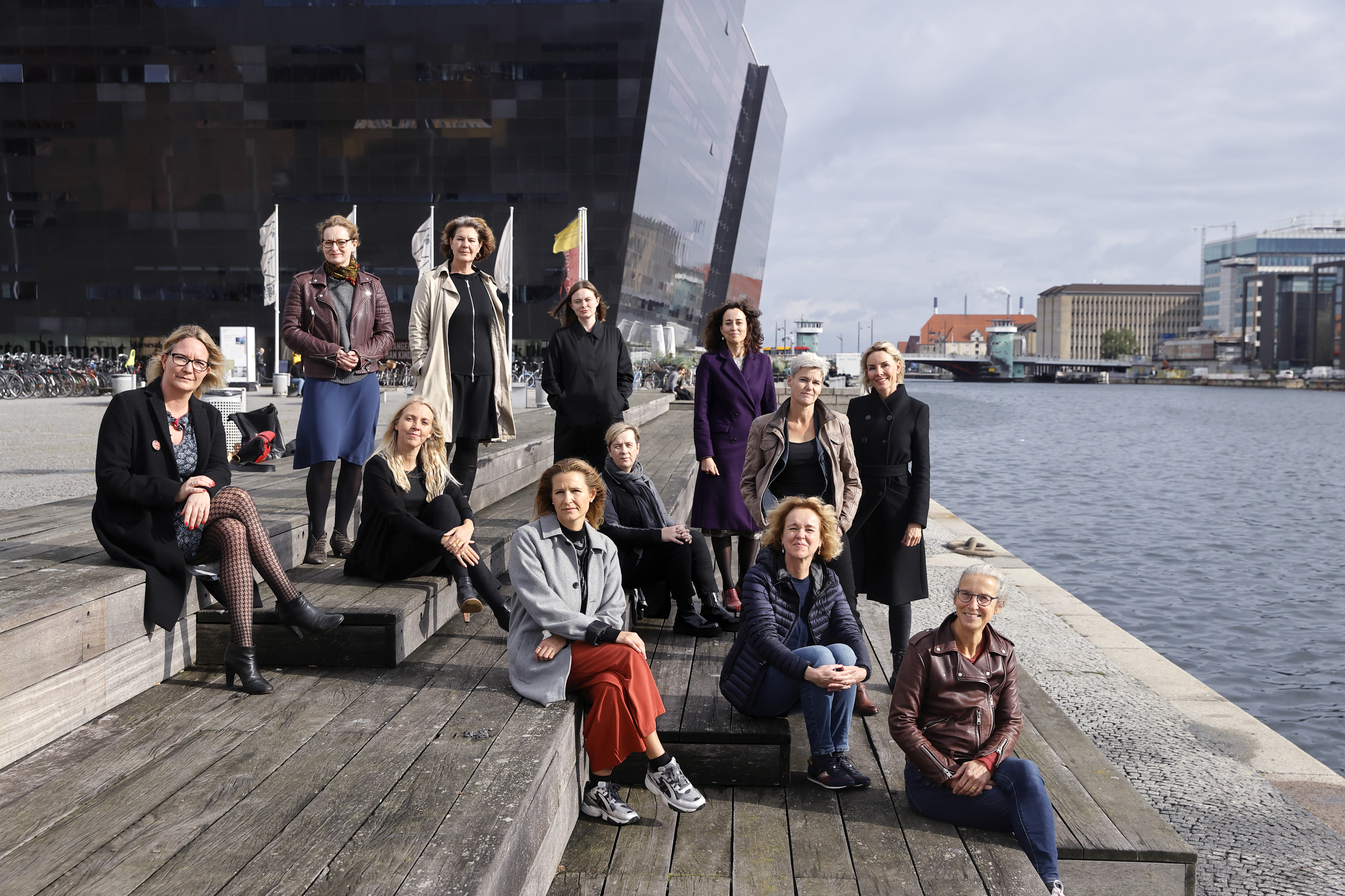 Foto af initiativtagere til underskriftindsamlingen mod sexisme i forskningsverdenen. 