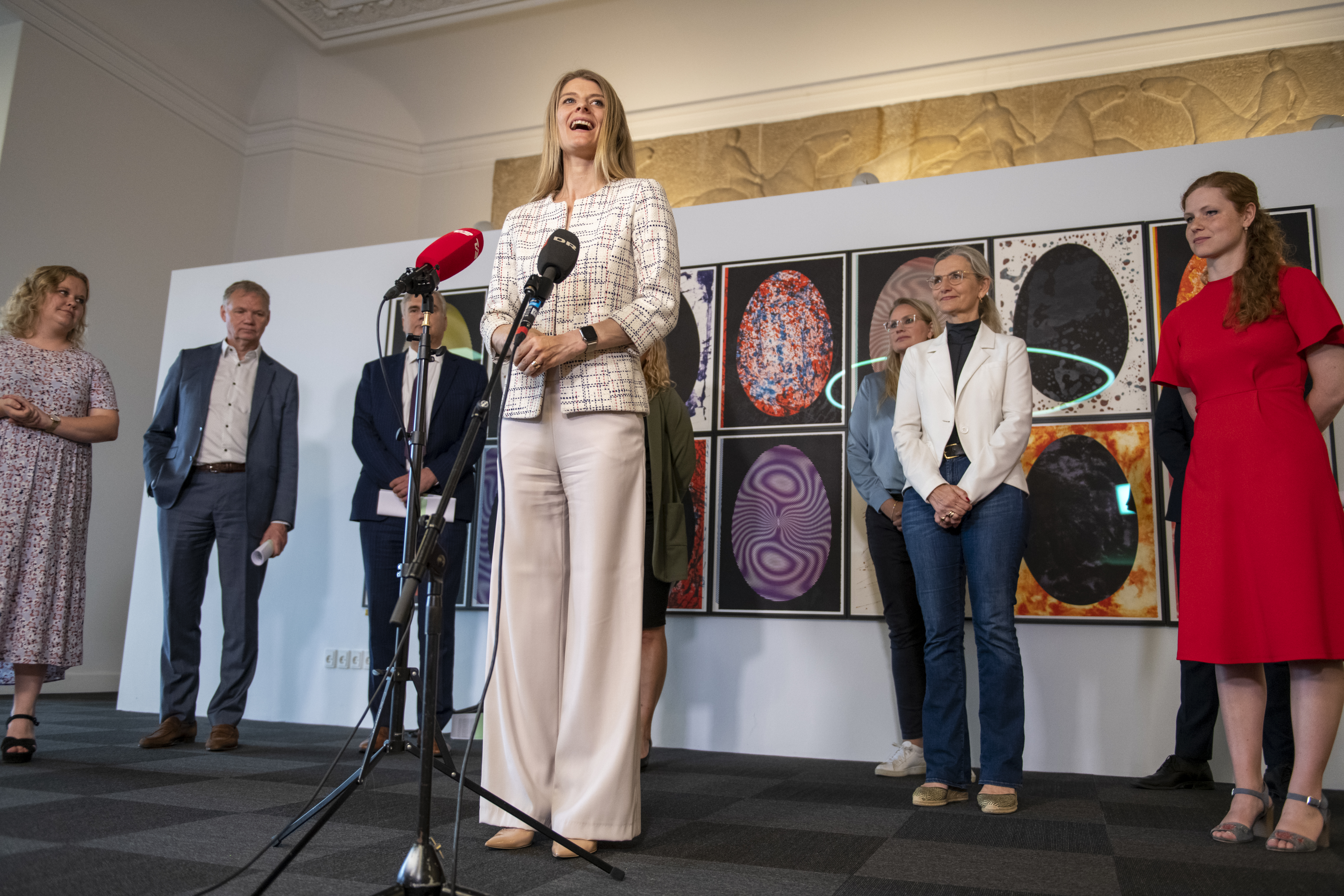 Foto af pressemødet om forslag til udflytning af uddannelser