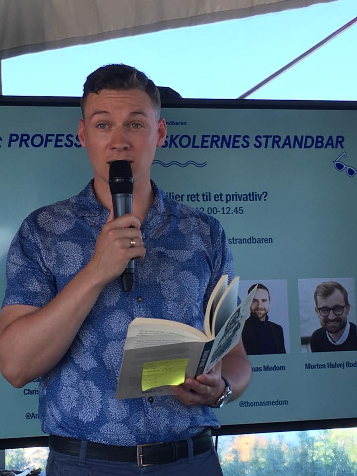 SEBASTIAN BUNE FOLKEMØDET.jpg