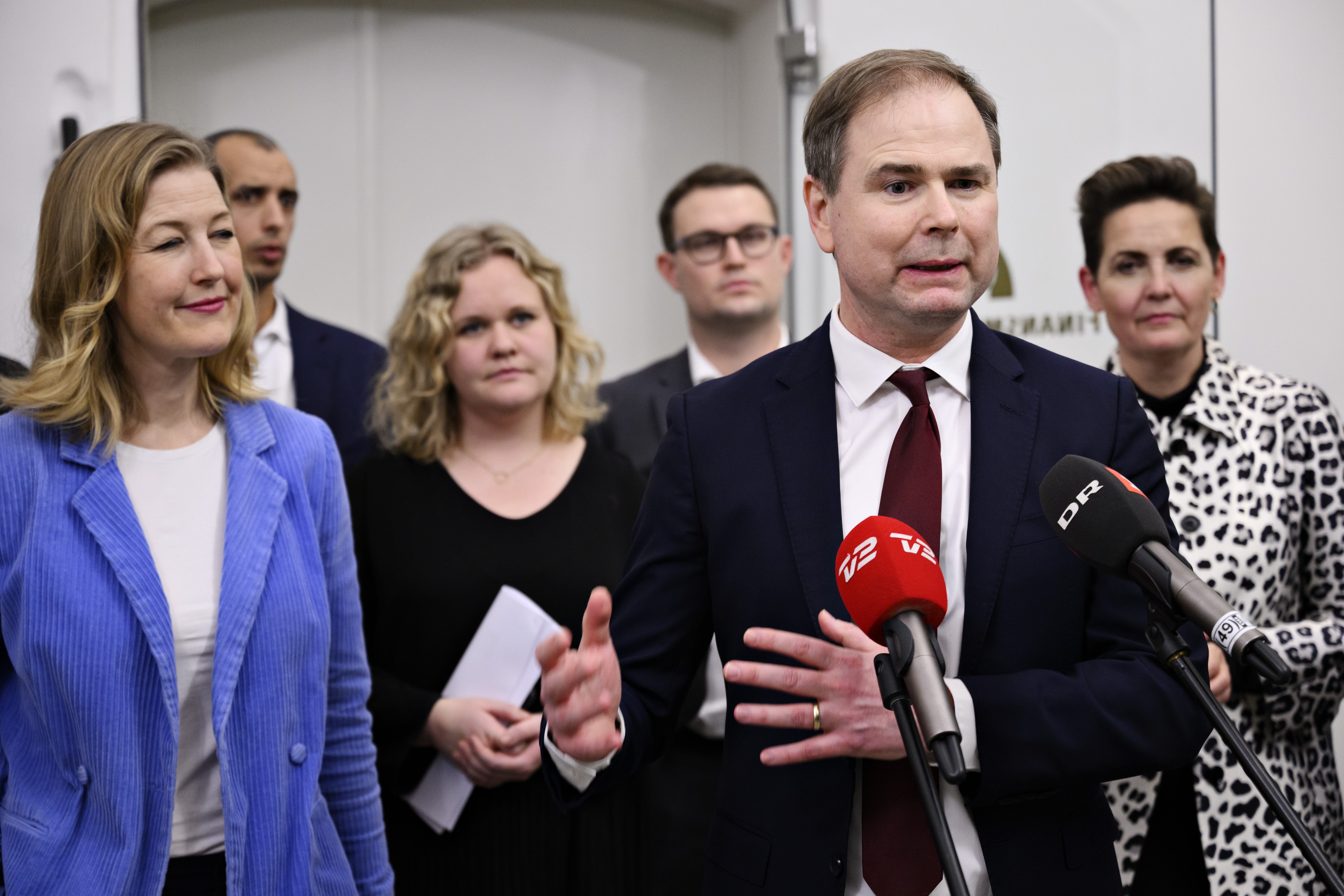 Aftalen om at gøre takstforhøjelsen permanent blev indgået som en del af reformpakken Danmark kan mere I, der blev forhandlet på plads i Finansministeriet den 21. januar.