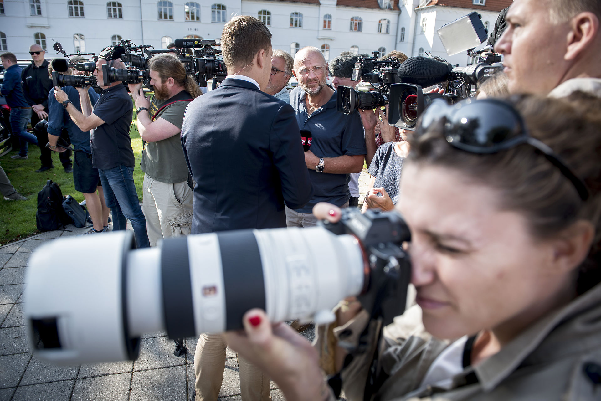 Pressen venter på reaktioner efter Venstres hovedbestyrelses møde på Hotel Comwell i Brejning nær Vejle, fredag den 30. august 2019.