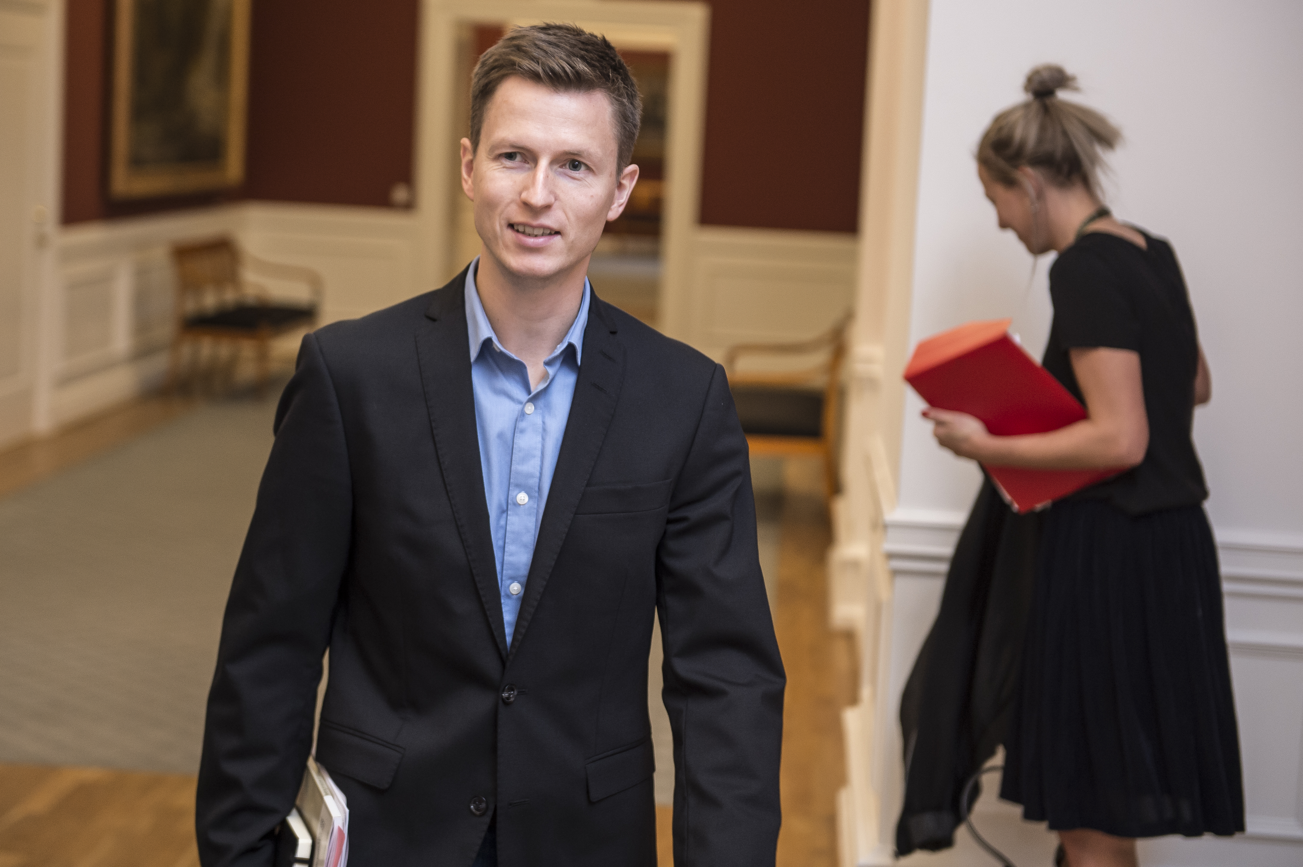 Jesper Petersen, samråd om udflytning af uddannelser