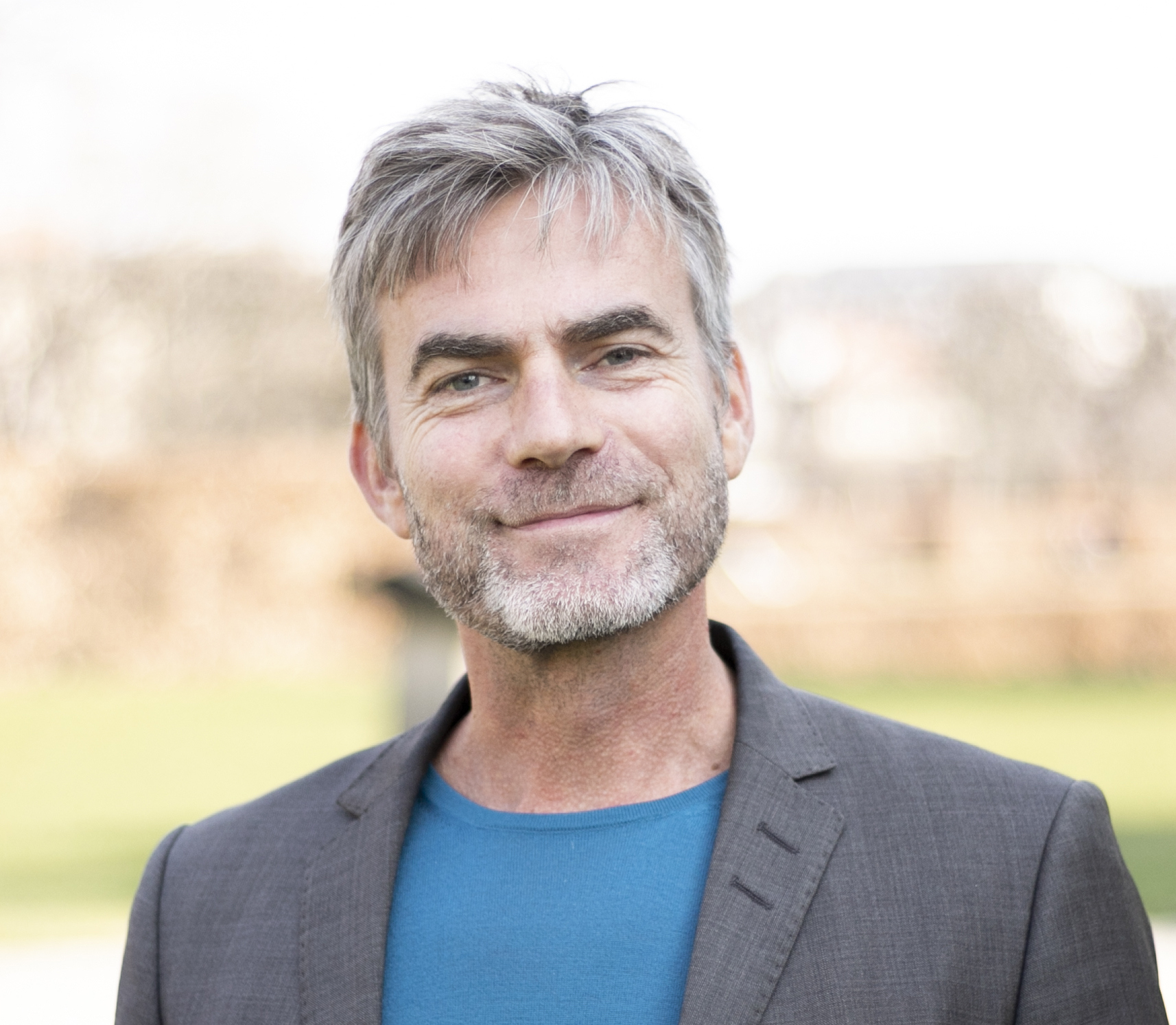 Mads Schramm, hybrid ledelse