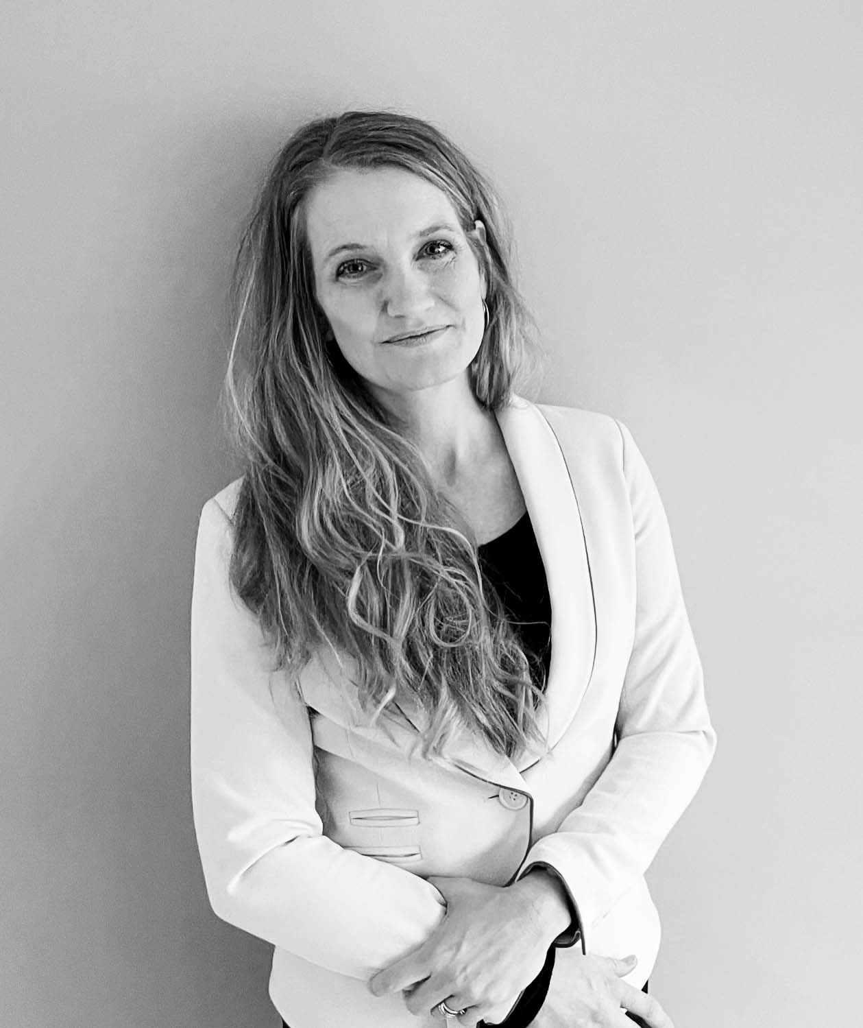 Lea Lund sort hvid.jpg