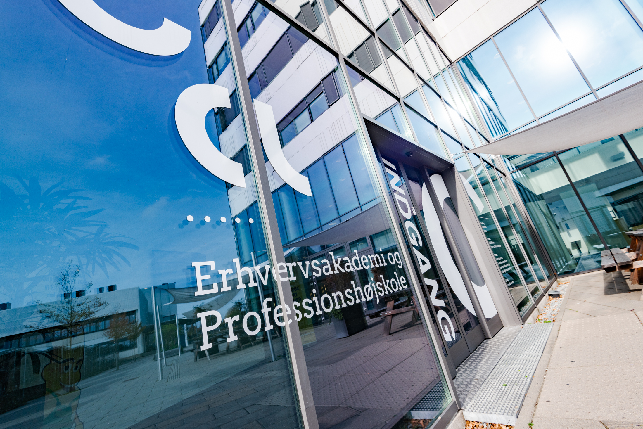 På UCL Erhvervsakademi og Professionshøjskole kan man se frem til en varmeregning, der lyder på ekstra fem millioner i 2023.