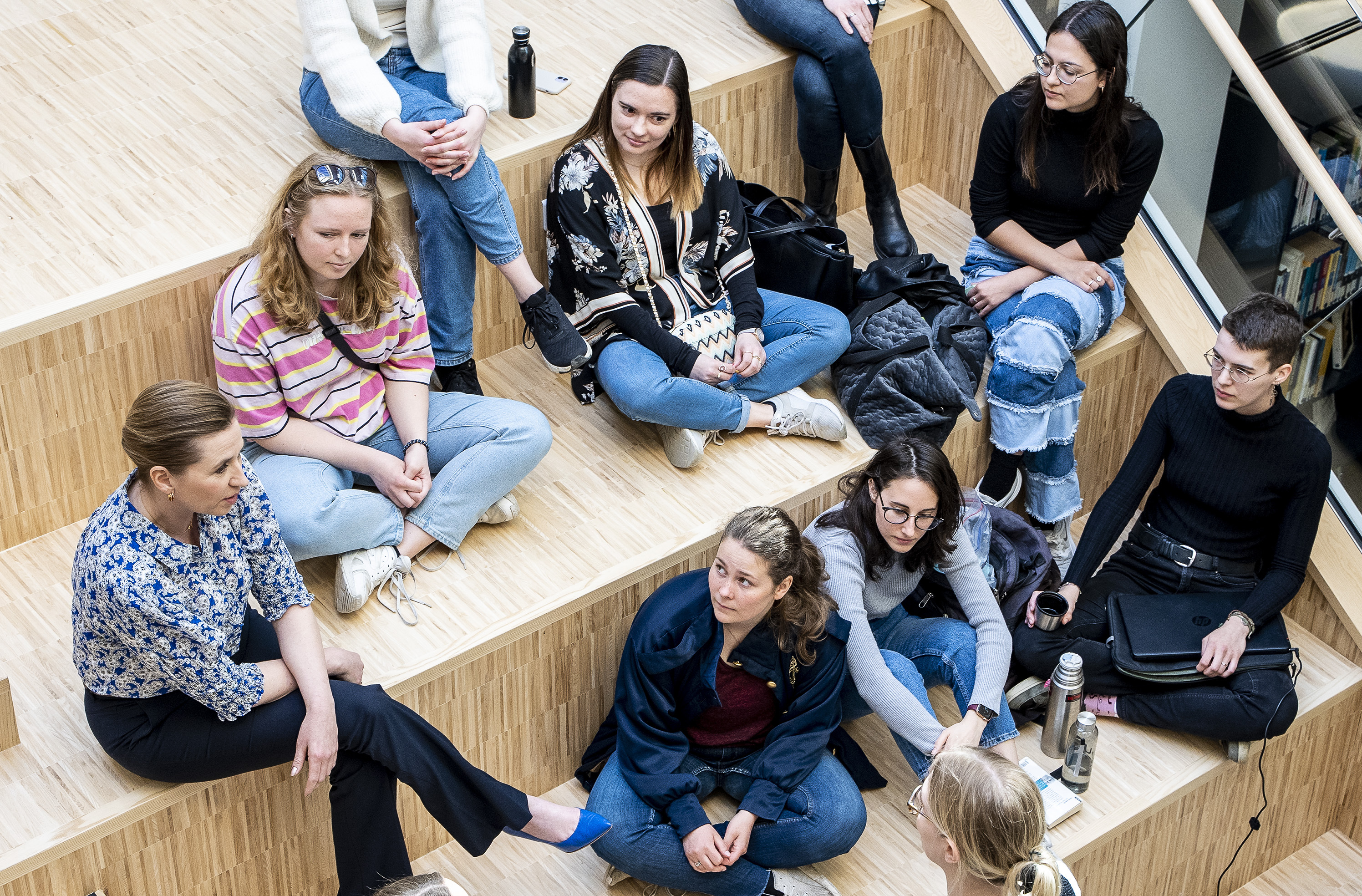 Statsminister Mette Frederiksen (S) møder studerende på Syddansk Universiytet