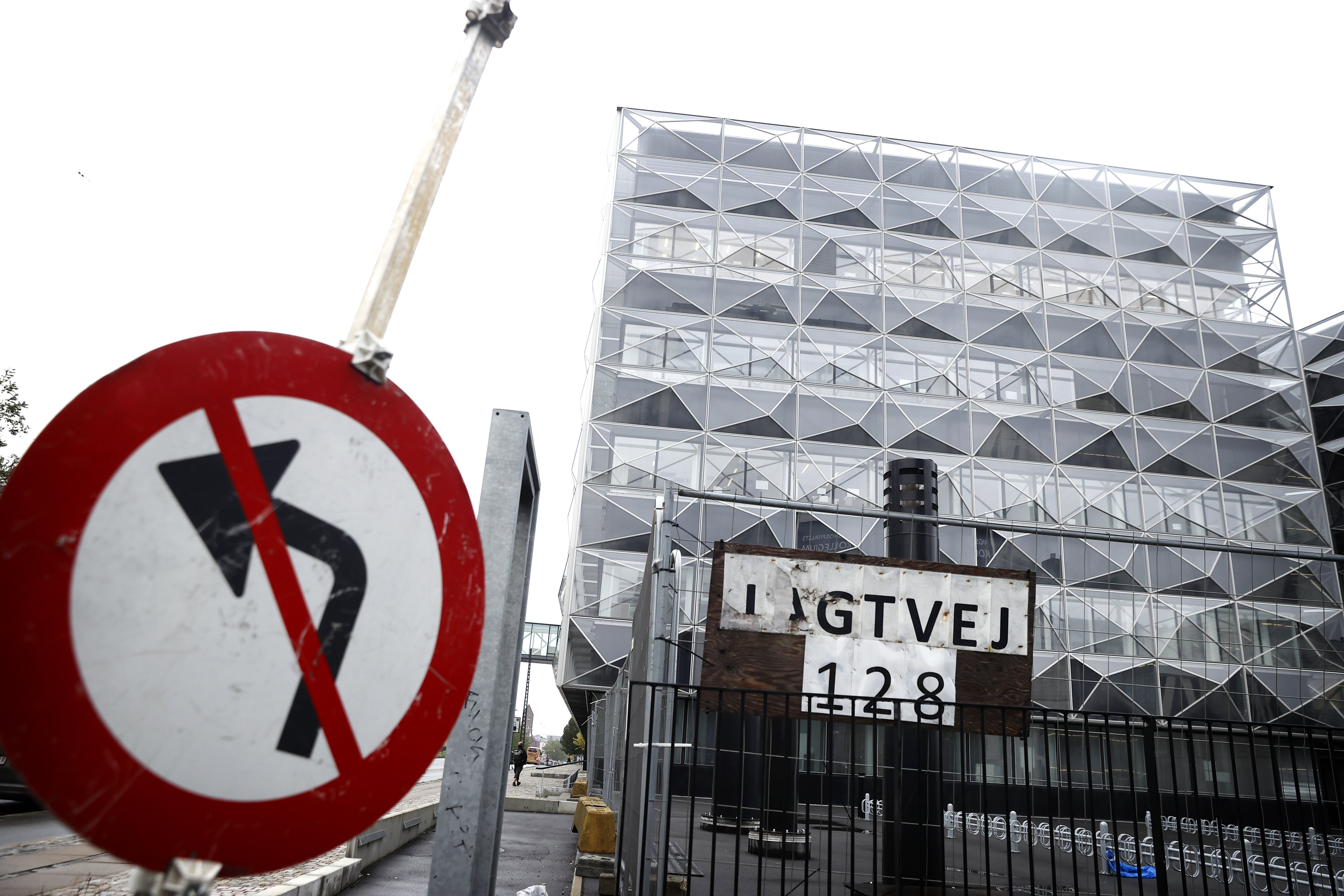 Niels Bohr Bygningen med skilt