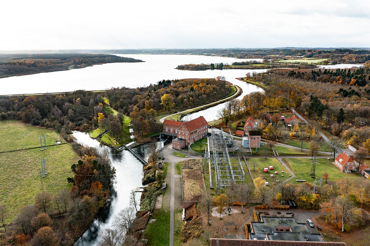 Spærring Ved Tangeværket Og Sø 12X8