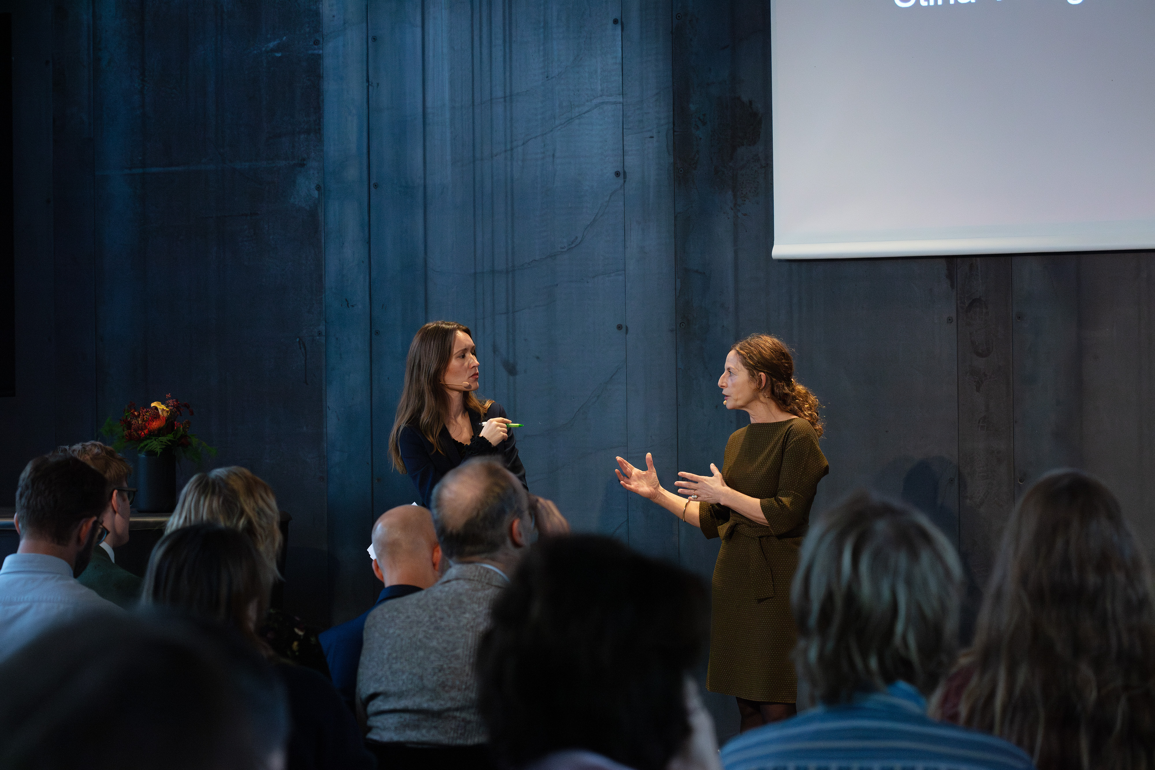 Stina Vrang Elias, adm. direktør i Tænketanken DEA, til højre og Journalist Anna Ingrisch