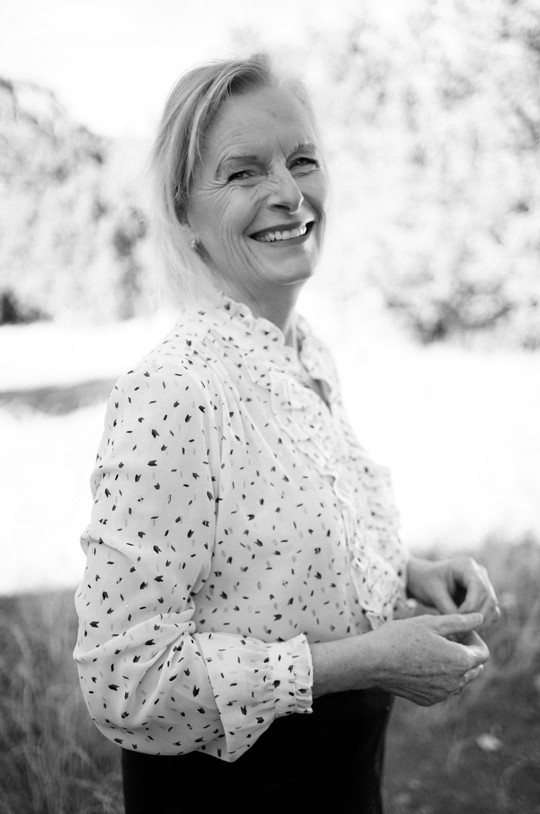 Rosa Nira,der er formand for Translatørforeningen frygter, at translatørfaget i Danmark forsvinder om få år, hvis udviklingen fortsætter.  ”Derfor ønsker vi i Translatørforeningen at myndighederne med reference til EU’s nye AI-forordning sætter regler for ansvarlig og sikker udvikling og brug af AI på kritiske og sårbare områder, siger hun.” Foto Nikolas Bak