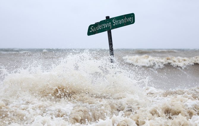 Oversvoemmelse2 Thomas Borberg Ritzau Scanpix