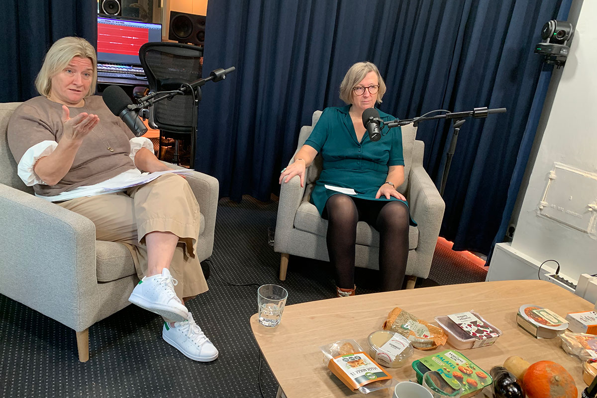 Judith Taler Bord IMG 1942 12X8x